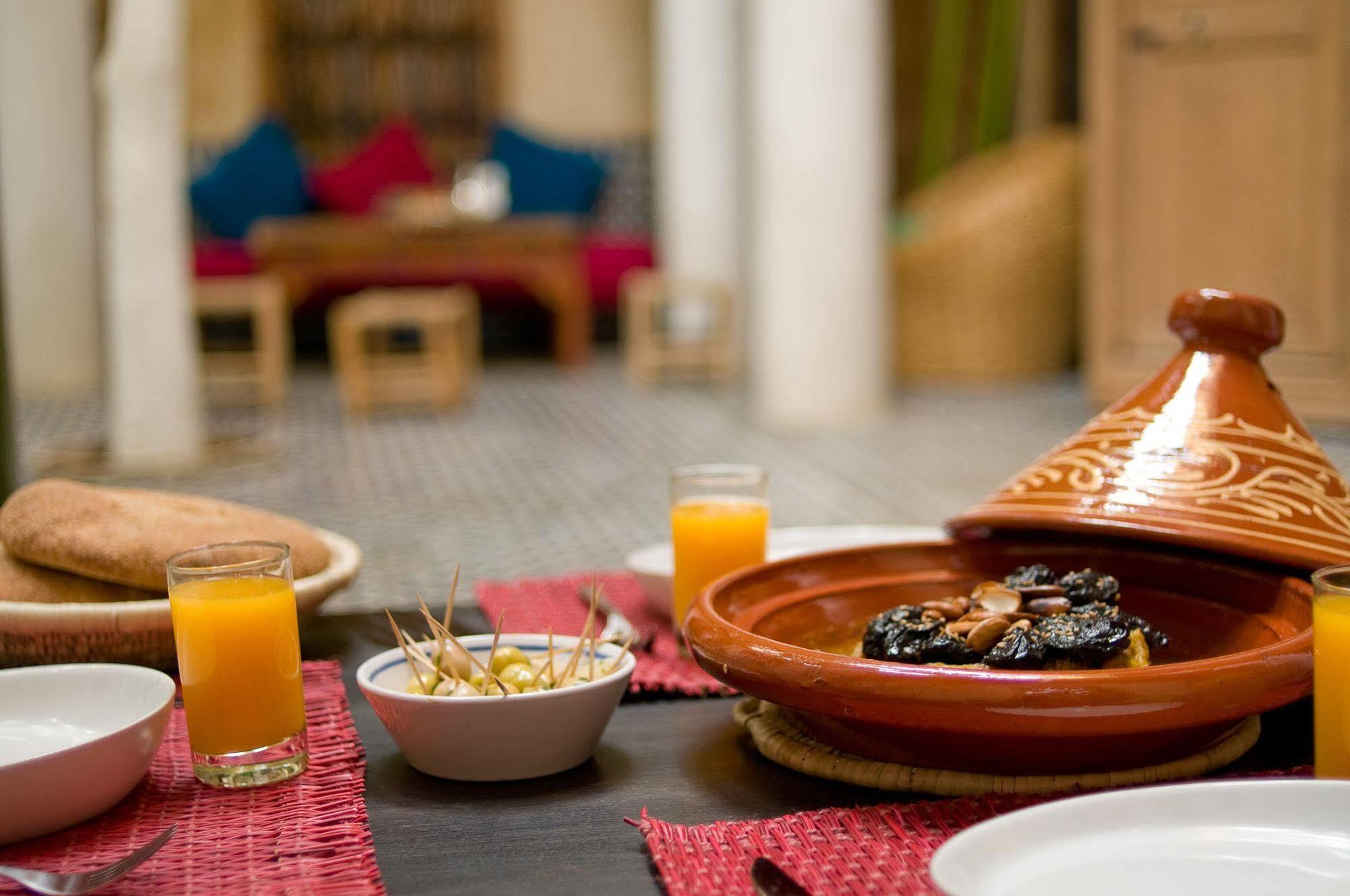 Riad La Maison D'à Côté Meknès Esterno foto